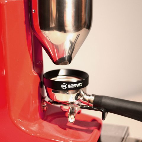 Rocket Magnetic Dosing Funnel Black