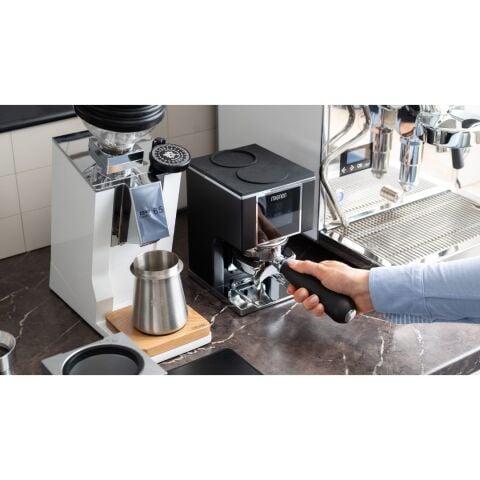 Eureka Mignon Otomatik Tamper